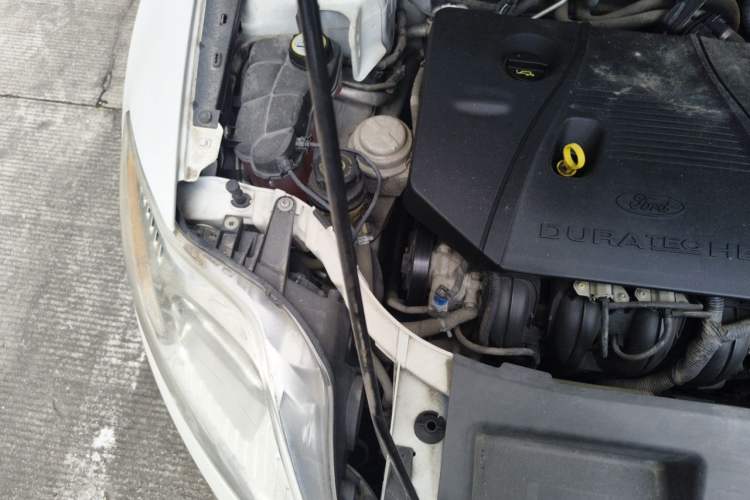 Used Ford Mondeo 2011 2.3L Fashion Edition Engine Bay Right