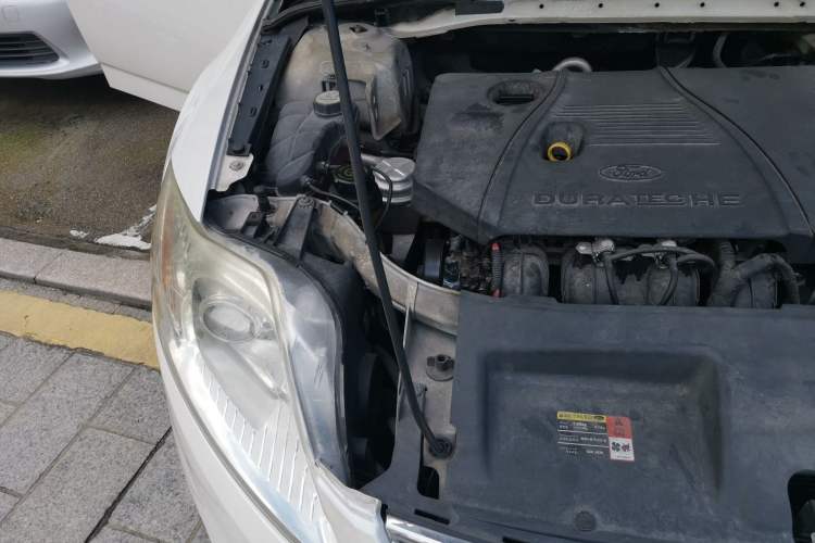 Used Ford Mondeo 2011 2.3L Fashion Edition Engine Bay Right