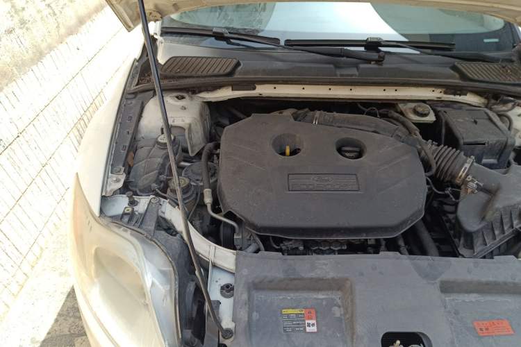 Used Ford Mondeo 2011 2.0L GTDi 200 Fashion Edition Engine Bay Right