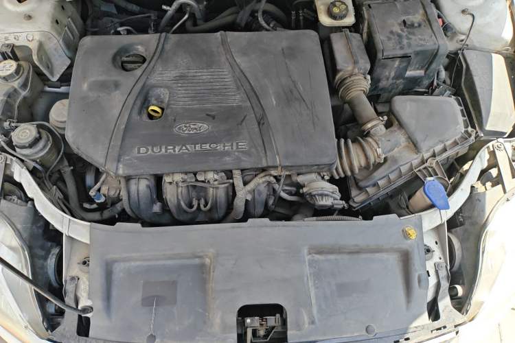 Used Ford Mondeo 2011 2.3L Luxury Model Engine Bay