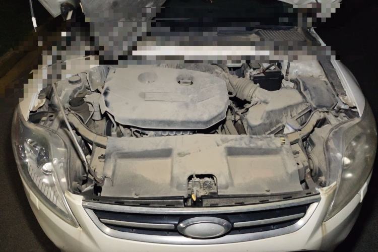 Used Ford Mondeo 2011 2.0L GTDi 200 Luxury Edition Engine Bay