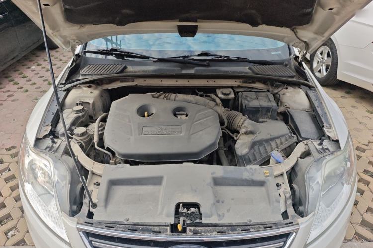Used Ford Mondeo 2011 2.0L GTDi 200 Fashion Edition Engine Bay