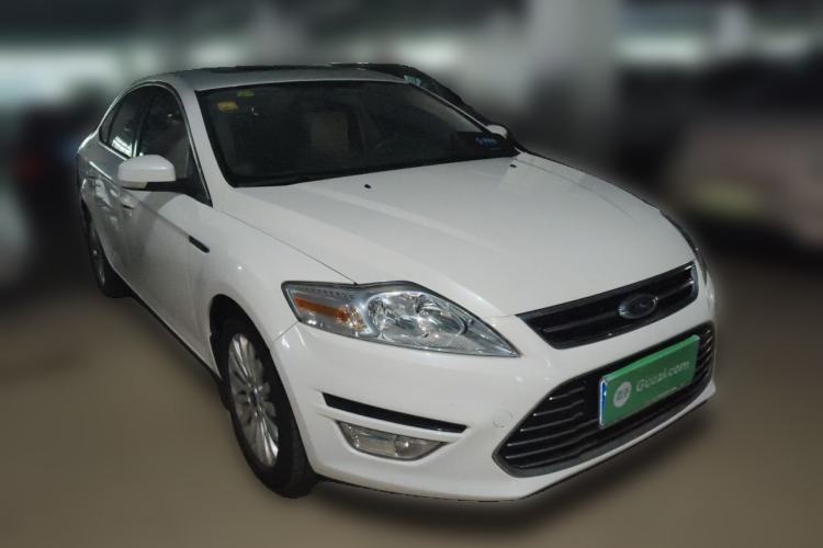 Used Ford Mondeo 2011 2.0L GTDi 200 Fashion Edition Front Right 45 Deg