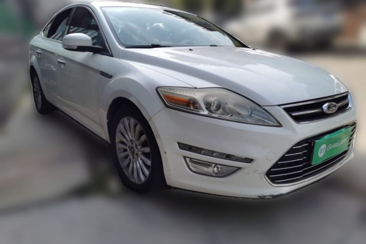 Used Ford Mondeo 2011 2.0L GTDi 200 Fashion Edition Front Right 45 Deg