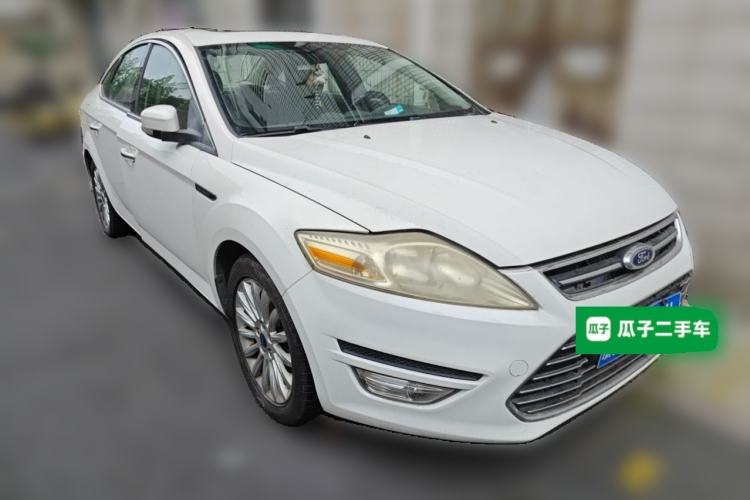 Used Ford Mondeo 2011 2.0L GTDi 200 Fashion Edition Front Right 45 Deg