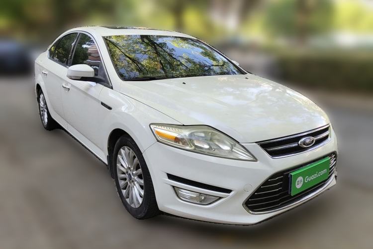 Used Ford Mondeo 2011 2.0L GTDi 200 Fashion Edition Front Right 45 Deg