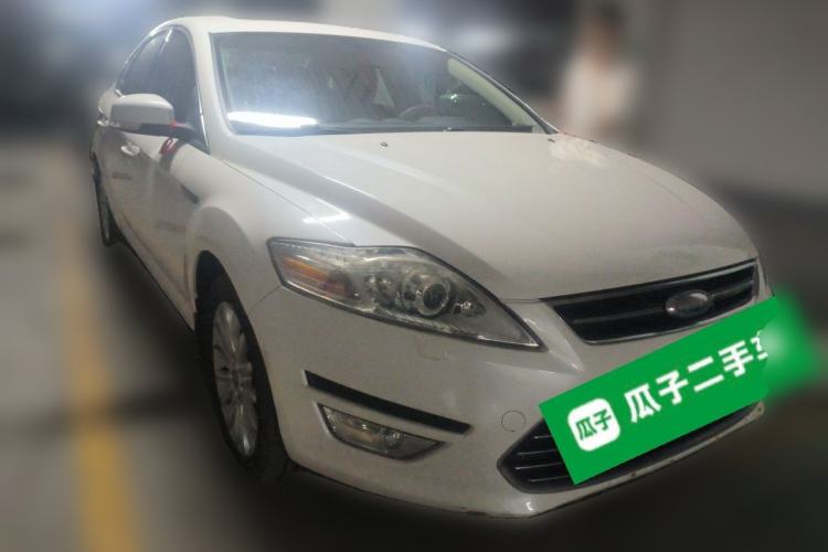 Used Ford Mondeo 2011 2.0L GTDi 200 Luxury Edition Front Right 45 Deg