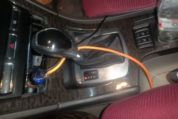 Used Ford Mondeo 2011 2.0L GTDi 200 Luxury Edition Gear Lever