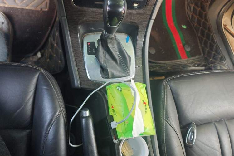 Used Ford Mondeo 2011 2.0L GTDi 200 Luxury Edition Gear Lever