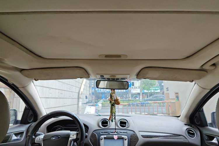 Used Ford Mondeo 2011 2.0L GTDi 200 Fashion Edition Headliner