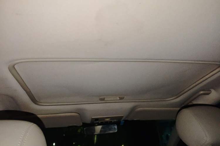 Used Ford Mondeo 2011 2.0L GTDi 200 Fashion Edition Headliner