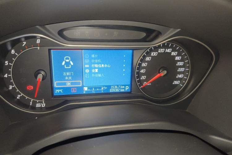 Used Ford Mondeo 2011 2.0L GTDi 200 Fashion Edition Instrument Cluster