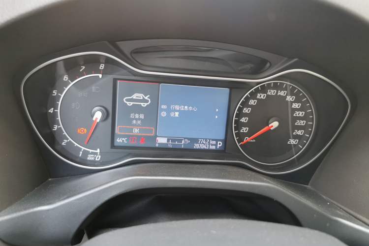 Used Ford Mondeo 2011 2.0L GTDi 200 Fashion Edition Instrument Cluster