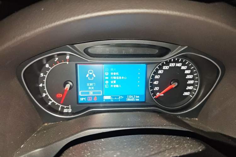 Used Ford Mondeo 2011 2.0L GTDi 200 Fashion Edition Instrument Cluster