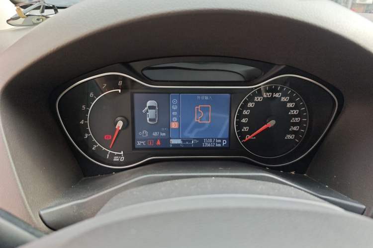 Used Ford Mondeo 2011 2.0L GTDi 200 Fashion Edition Instrument Cluster
