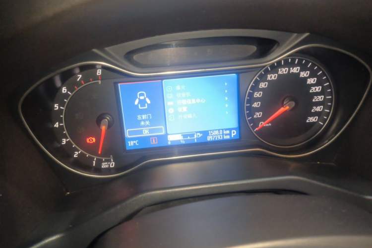 Used Ford Mondeo 2011 2.0L GTDi 200 Luxury Edition Instrument Cluster