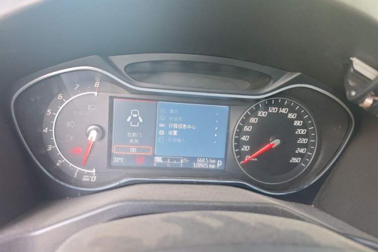 Used Ford Mondeo 2011 2.0L GTDi 200 Luxury Edition Instrument Cluster