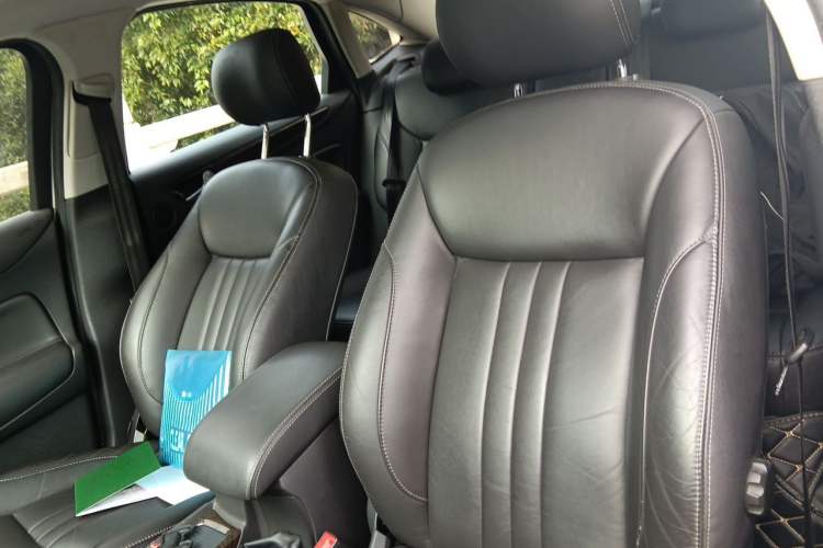 Used Ford Mondeo 2011 2.0L GTDi 200 Luxury Edition Left Front Seat