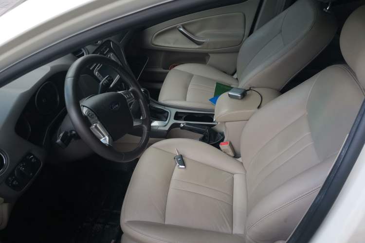 Used Ford Mondeo 2011 2.3L Fashion Edition Left Front Seat