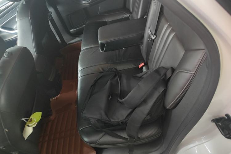 Used Ford Mondeo 2011 2.0L GTDi 200 Luxury Edition Left Rear Seat