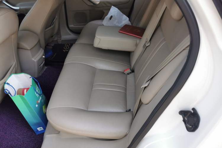 Used Ford Mondeo 2011 2.0L GTDi 200 Fashion Edition Left Rear Seat