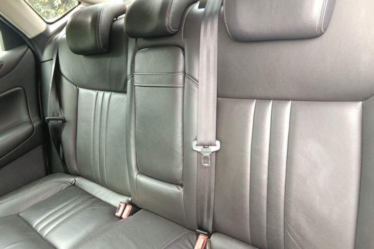 Used Ford Mondeo 2011 2.0L GTDi 200 Luxury Edition Left Rear Seat