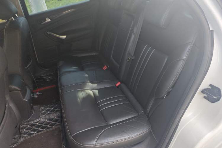 Used Ford Mondeo 2011 2.0L GTDi 200 Luxury Edition Left Rear Seat