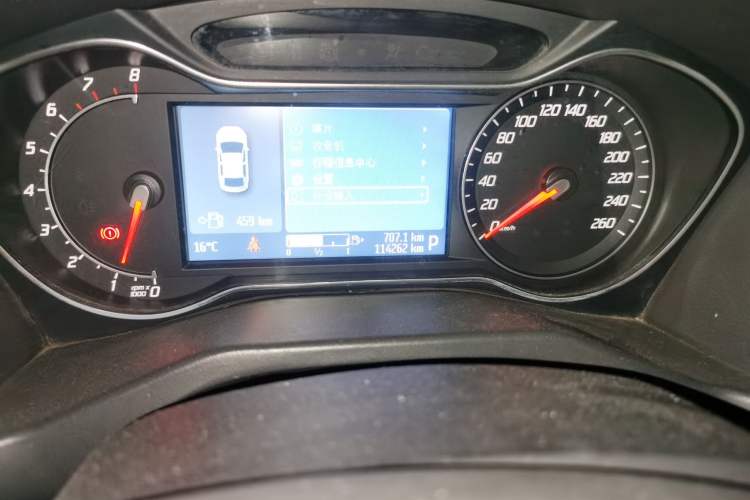 Used Ford Mondeo 2011 2.3L Luxury Model Odometer Close Up
