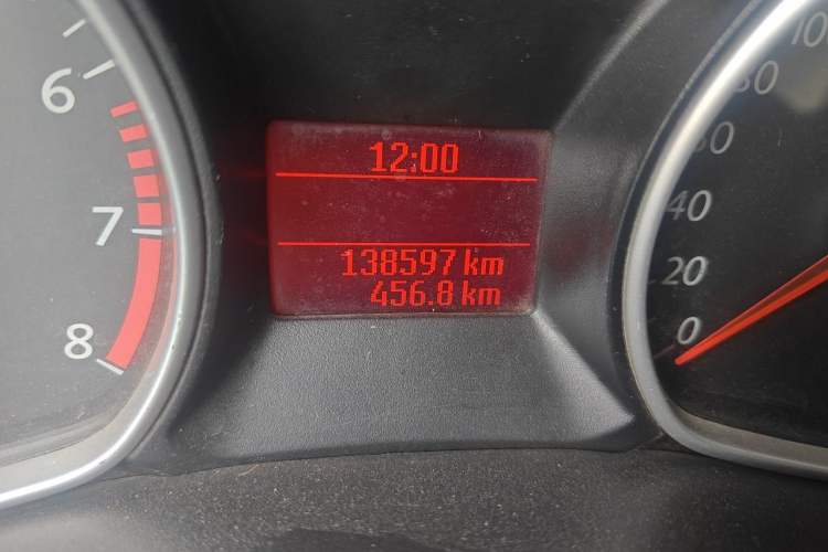 Used Ford Mondeo 2011 2.3L Fashion Edition Odometer Close Up
