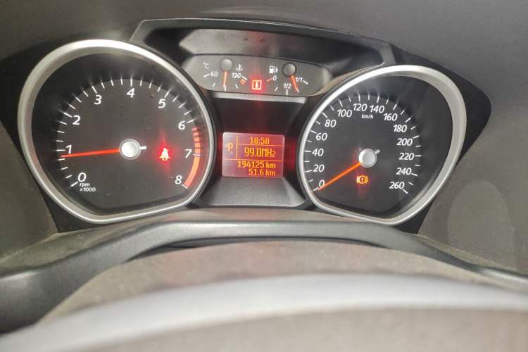 Used Ford Mondeo 2011 2.3L Fashion Edition Odometer Close Up