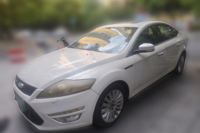 Używany Ford Mondeo 2011 2.0L GTDi 200 Luxury Edition