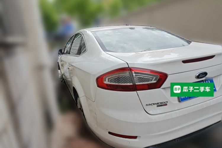 Used Ford Mondeo 2011 2.0L GTDi 200 Fashion Edition Rear Left 45 Deg