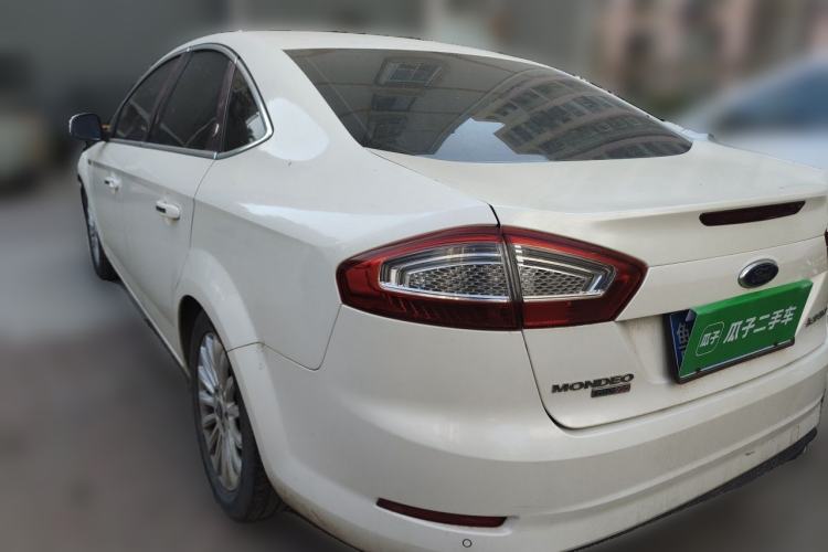 Used Ford Mondeo 2011 2.0L GTDi 200 Fashion Edition Rear Left 45 Deg
