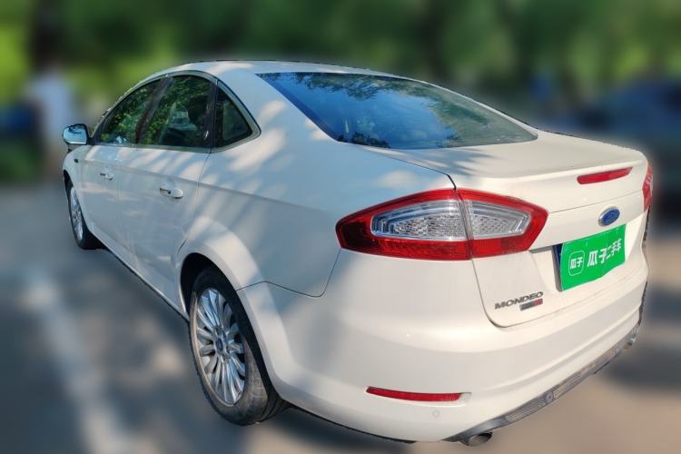 Used Ford Mondeo 2011 2.0L GTDi 200 Luxury Edition Rear Left 45 Deg