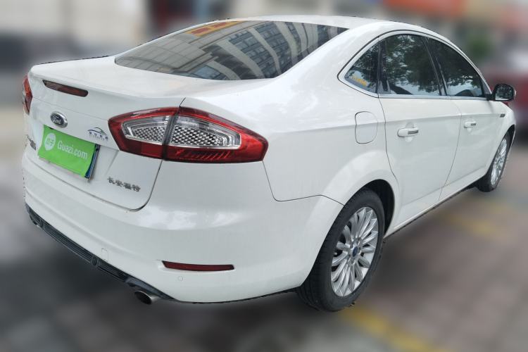 Used Ford Mondeo 2011 2.0L GTDi 200 Fashion Edition Rear Right 45 Deg