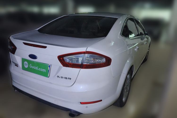 Used Ford Mondeo 2011 2.0L GTDi 200 Fashion Edition Rear Right 45 Deg
