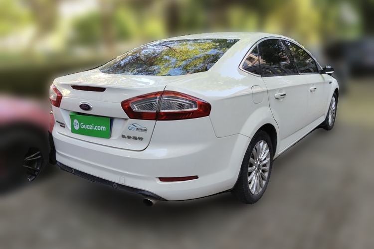 Used Ford Mondeo 2011 2.0L GTDi 200 Fashion Edition Rear Right 45 Deg