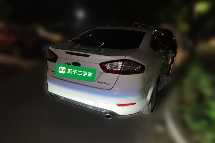 Used Ford Mondeo 2011 2.0L GTDi 200 Fashion Edition Rear Right 45 Deg