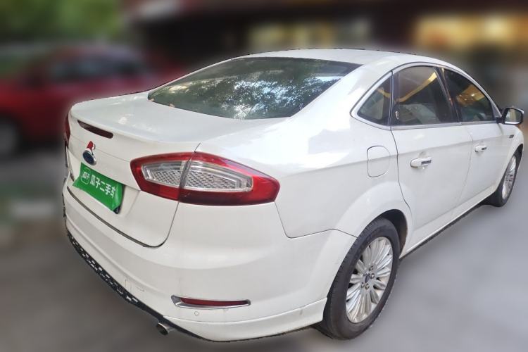 Used Ford Mondeo 2011 2.0L GTDi 200 Luxury Edition Rear Right 45 Deg