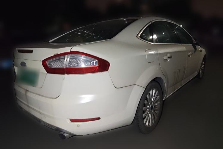 Used Ford Mondeo 2011 2.0L GTDi 200 Luxury Edition Rear Right 45 Deg