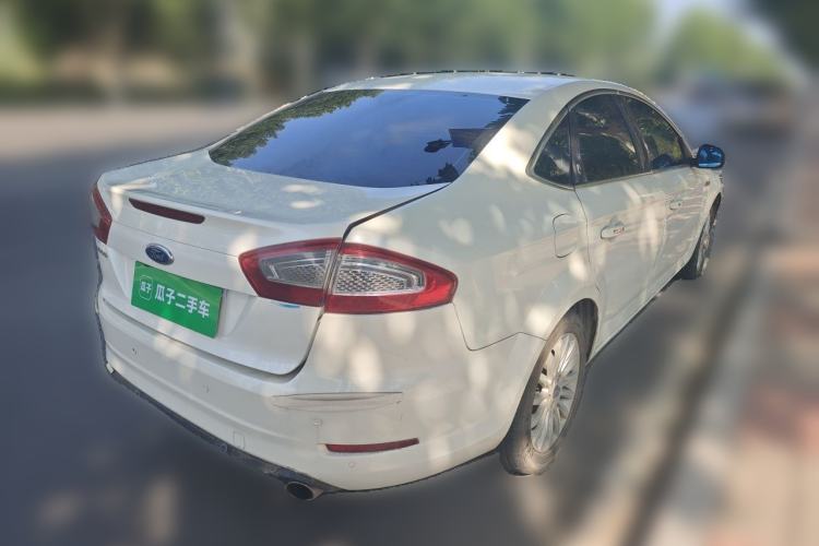 Used Ford Mondeo 2011 2.0L GTDi 200 Luxury Edition Rear Right 45 Deg