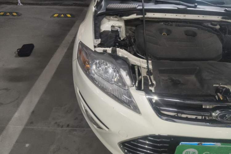 Used Ford Mondeo 2011 2.0L GTDi 200 Fashion Edition Right Front Headlight