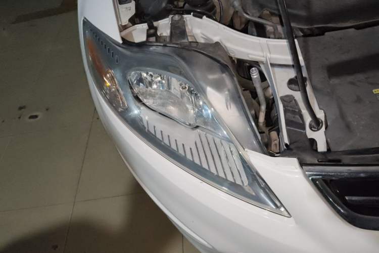 Used Ford Mondeo 2011 2.0L GTDi 200 Fashion Edition Right Front Headlight