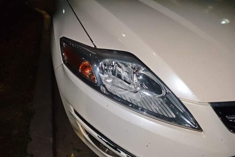 Used Ford Mondeo 2011 2.0L GTDi 200 Fashion Edition Right Front Headlight