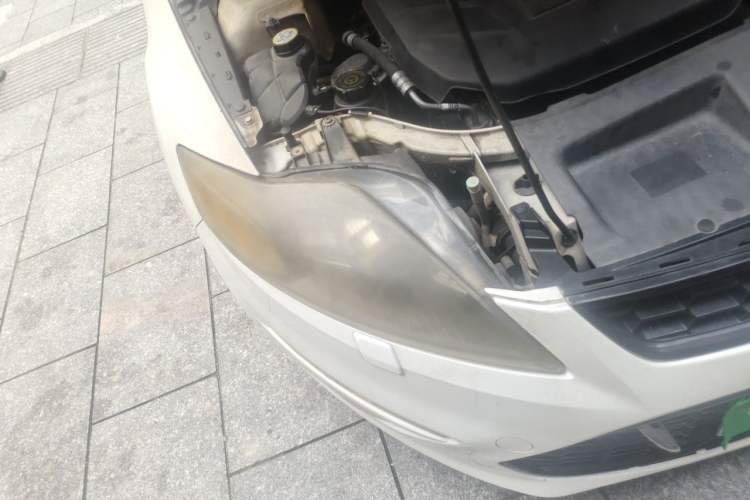 Used Ford Mondeo 2011 2.0L GTDi 200 Luxury Edition Right Front Headlight
