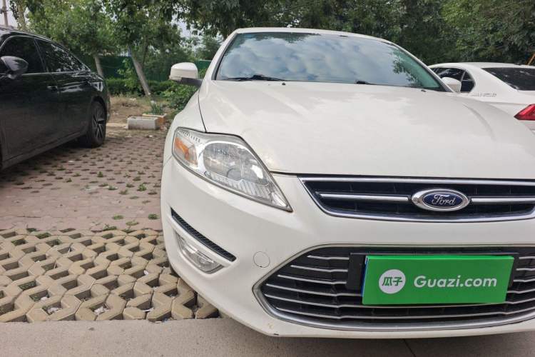 Used Ford Mondeo 2011 2.0L GTDi 200 Fashion Edition Right Front Headlight