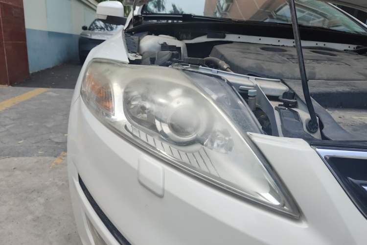 Used Ford Mondeo 2011 2.0L GTDi 200 Luxury Edition Right Front Headlight