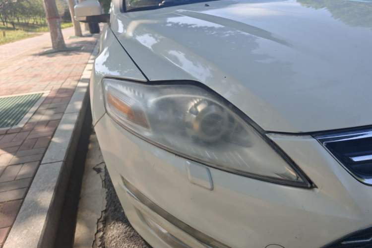 Used Ford Mondeo 2011 2.0L GTDi 200 Luxury Edition Right Front Headlight