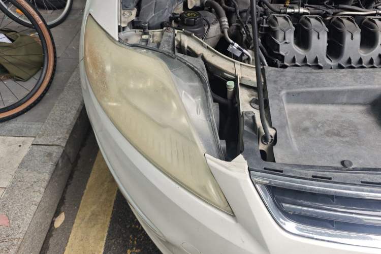 Used Ford Mondeo 2011 2.0L GTDi 200 Fashion Edition Right Front Headlight