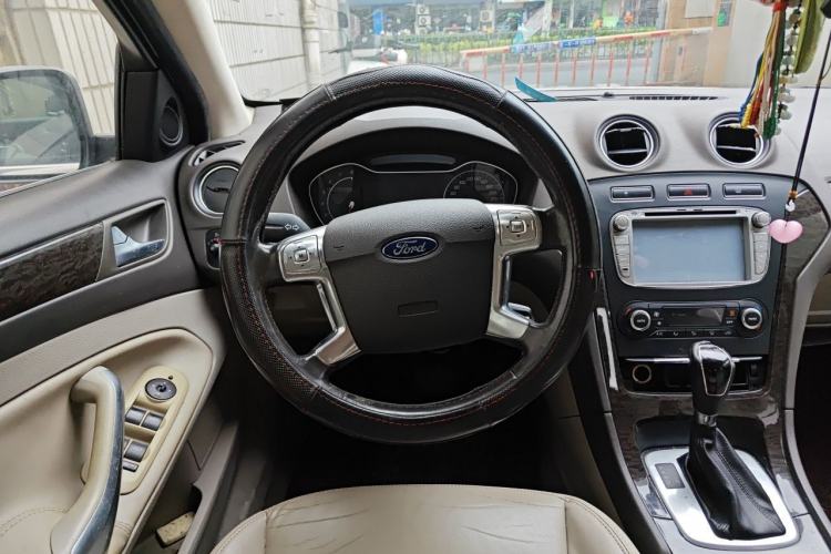 Used Ford Mondeo 2011 2.0L GTDi 200 Fashion Edition Steering Wheel